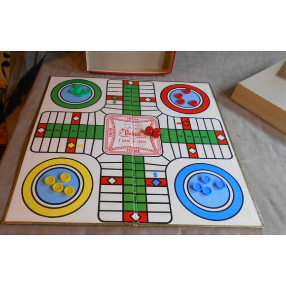 Vintage 1969 Whitman Pachisi: A Game of India #4728 No Shaker Cup - Picture 3 of 9
